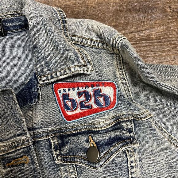 Lilo & Stitch Jean jacket Womens Medium Aloha Denim Ohana Patches Disney - Picture 4 of 9